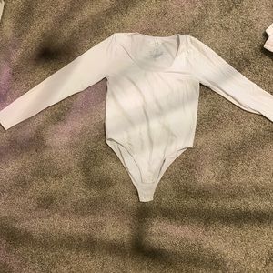 White long sleeve- Large- wallflower